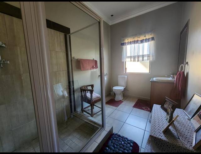 3 BEDROOM HOUSE FOR SALE IN RETIRE AT MIDSTREAM